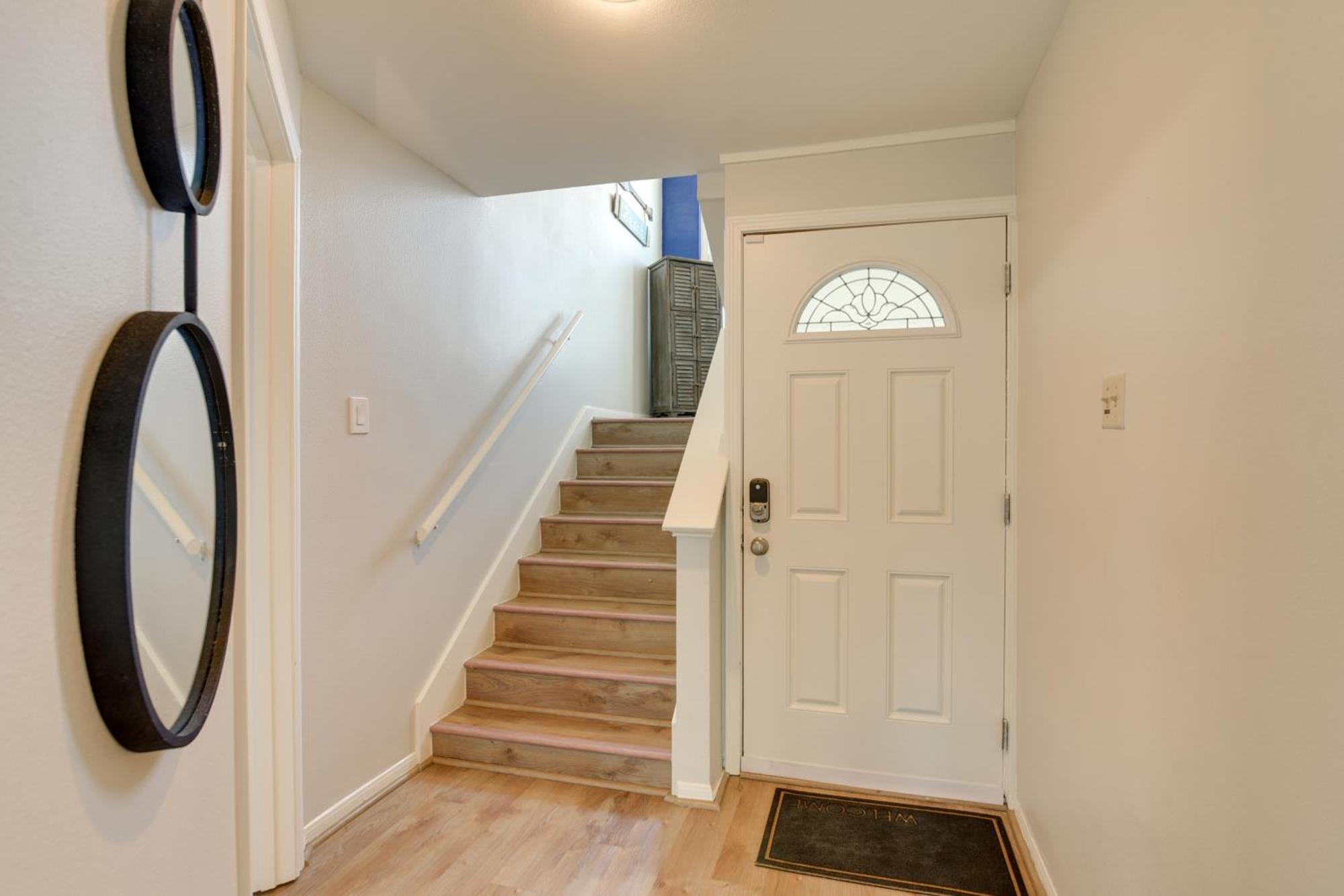 Galveston Townhome With Balconies Walk To Beach! المظهر الخارجي الصورة