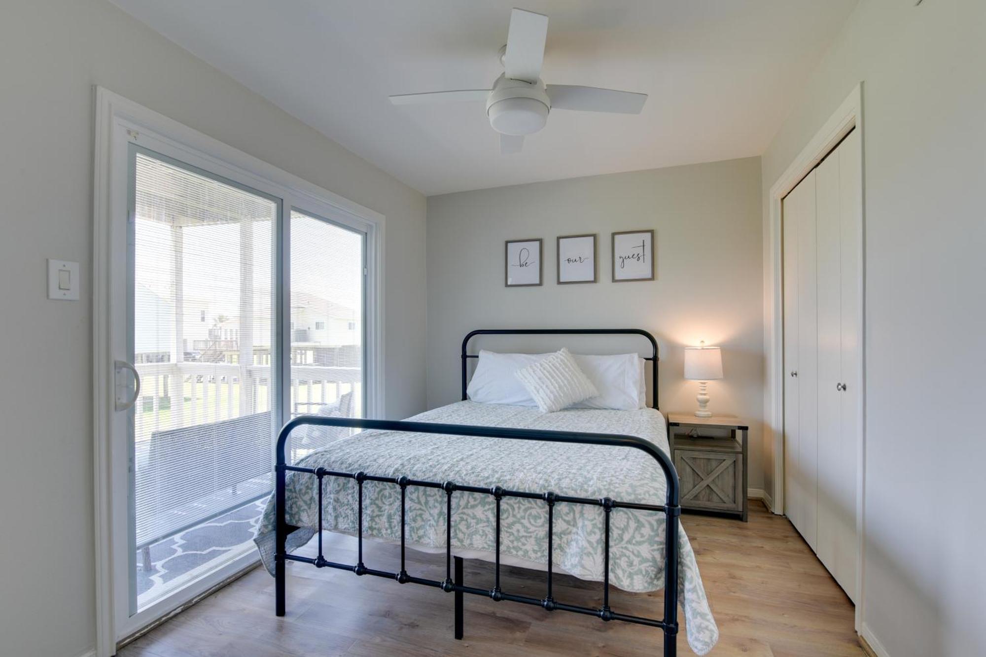 Galveston Townhome With Balconies Walk To Beach! المظهر الخارجي الصورة