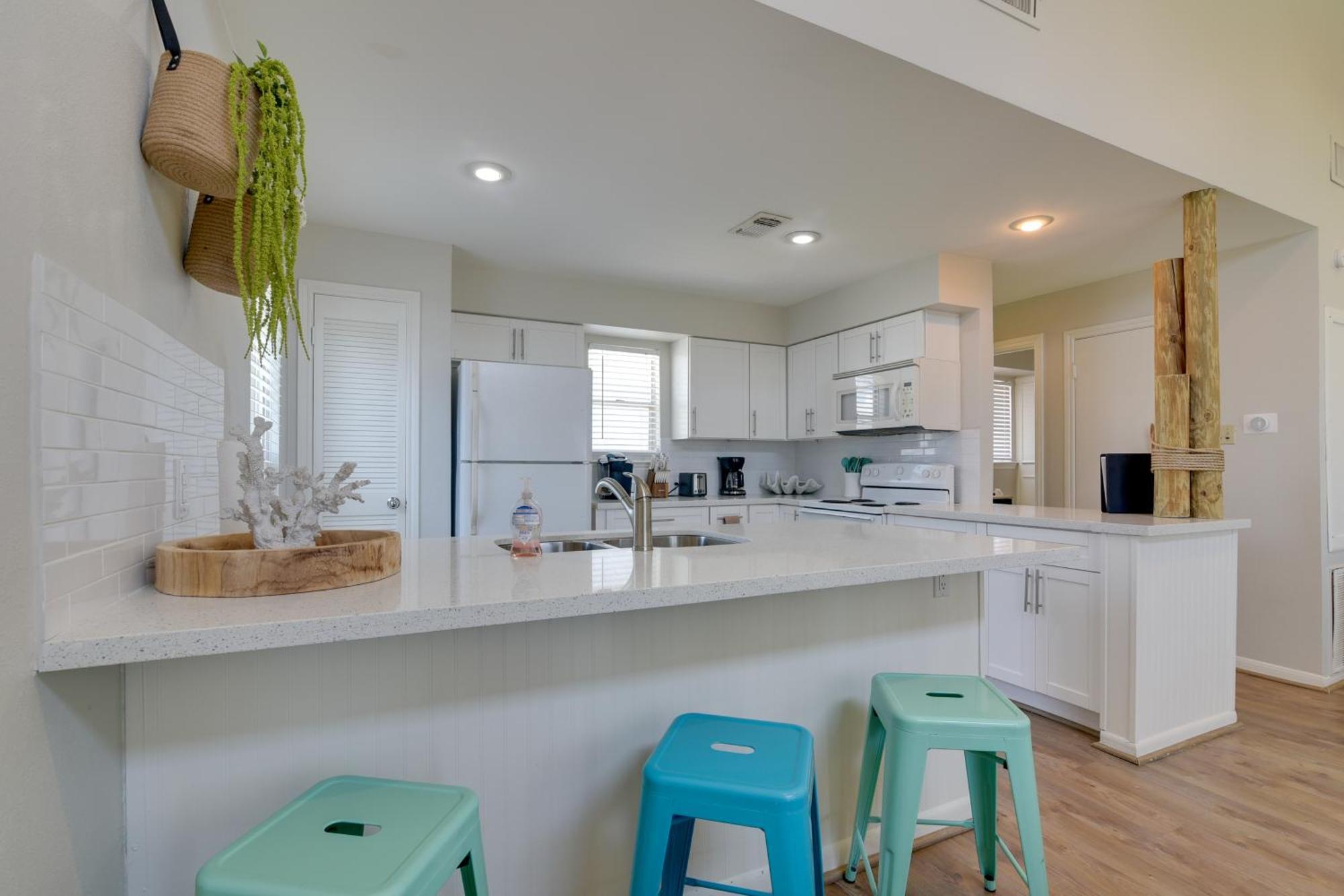Galveston Townhome With Balconies Walk To Beach! المظهر الخارجي الصورة